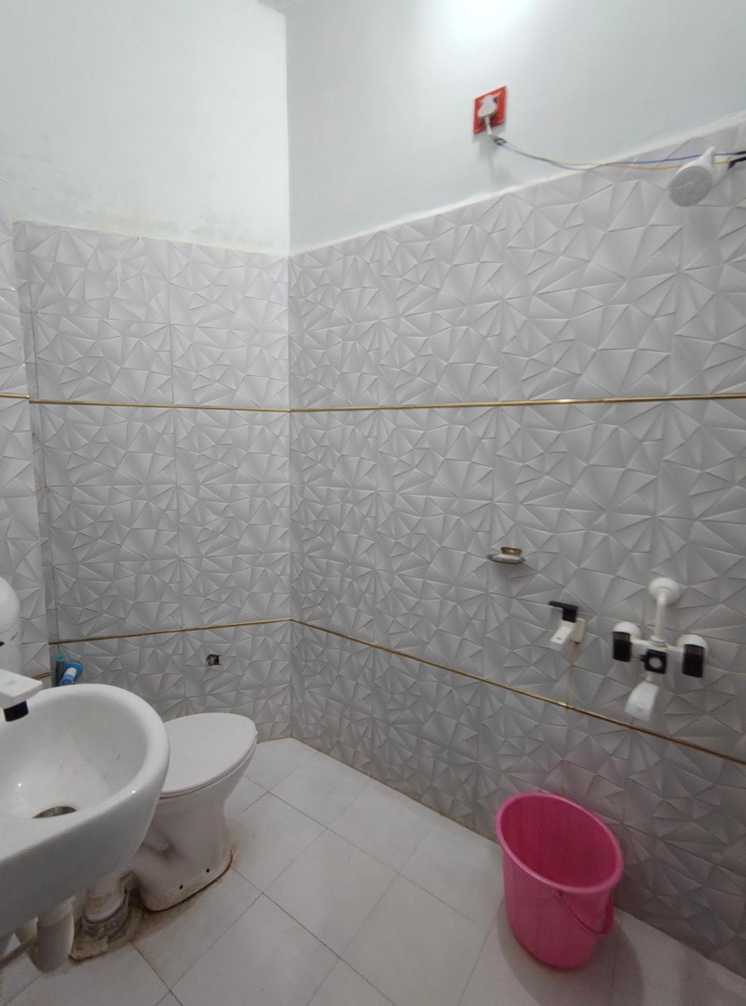 Harsh Home Stay Ayodhya Szoba fotó